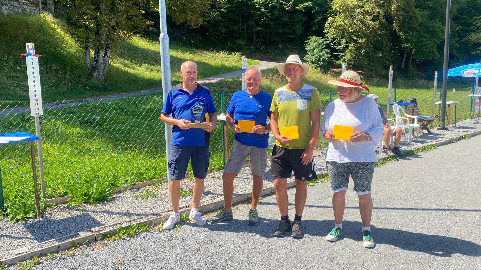 Spiel-Spaß-Spannung-auf-neun-Bahnen